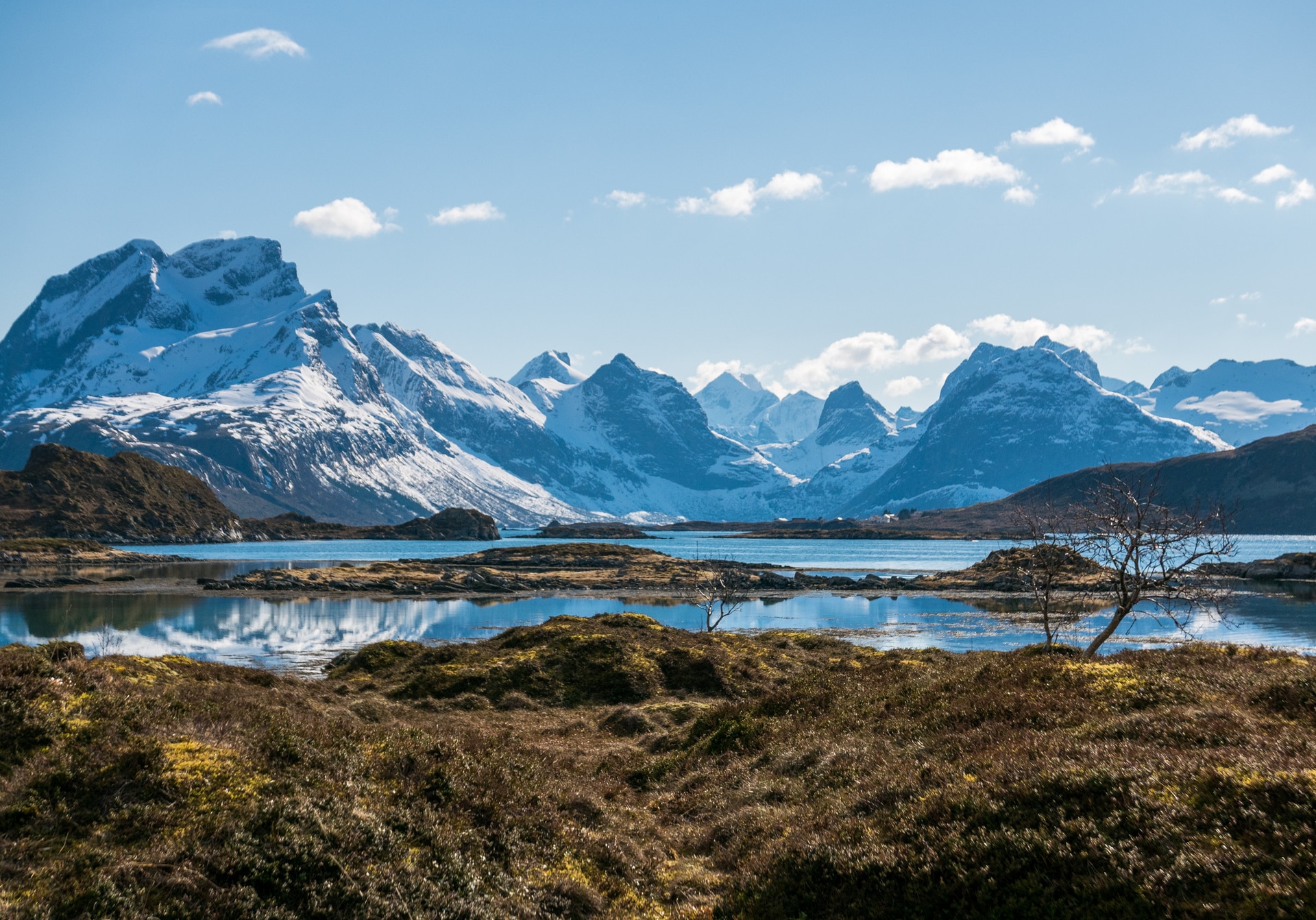 Norway DMC - Aurora Nordic DMC - Lofoten Mountains